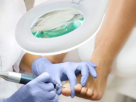 clinica-del-pie-podologo-alcobendas-zulema-martinez-quiropodia