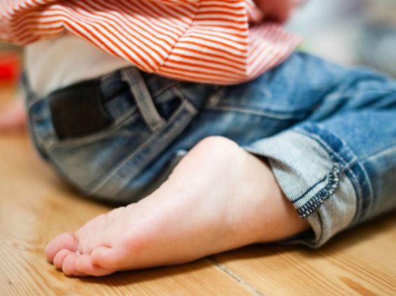 clinica-del-pie-podologo-alcobendas-zulema-martinez-estudio-pisada-infantil